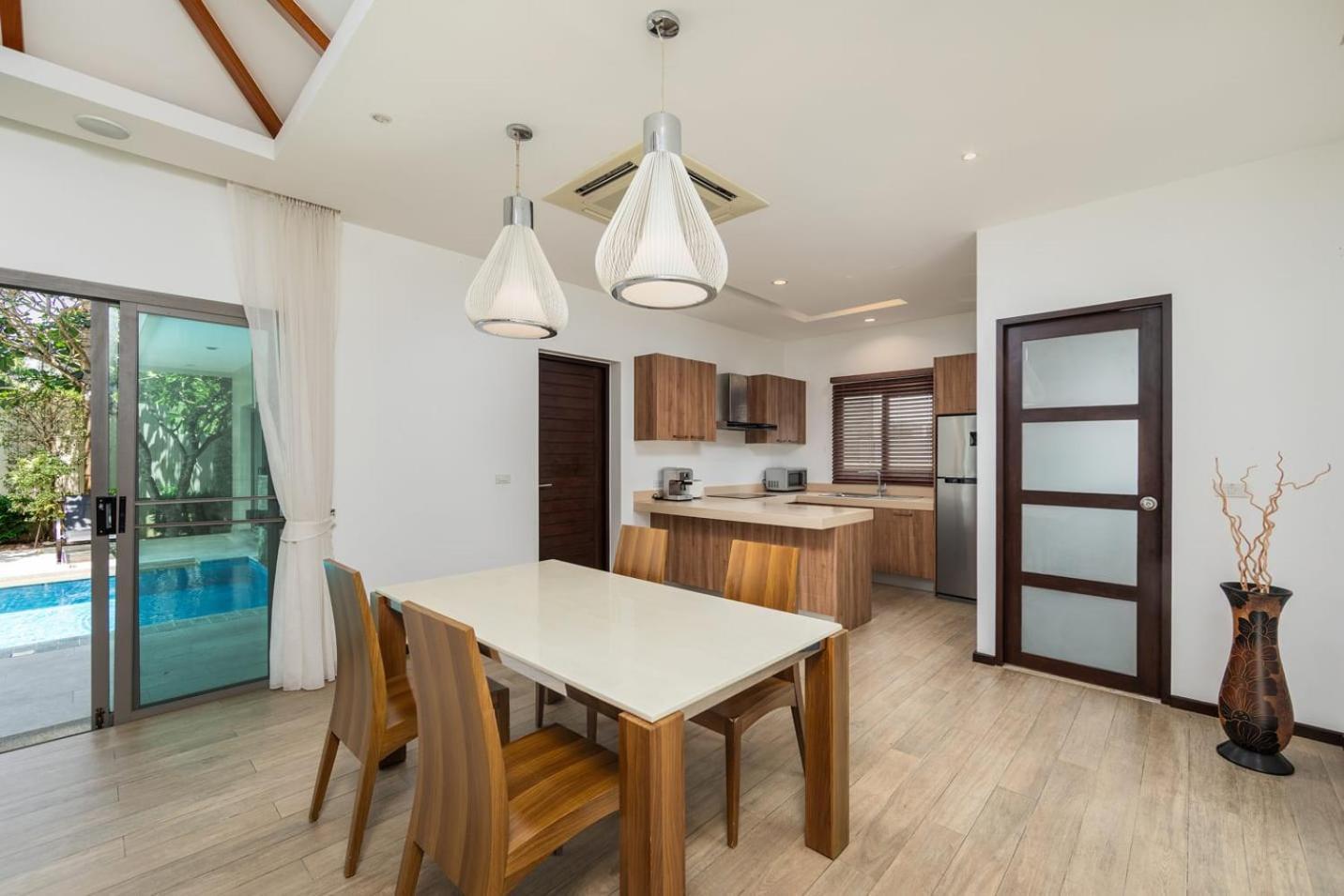 Villa Bond| 3 Bedrooms | Private Pool | 3 Min To Naiharn Beach Rawai Exterior photo
