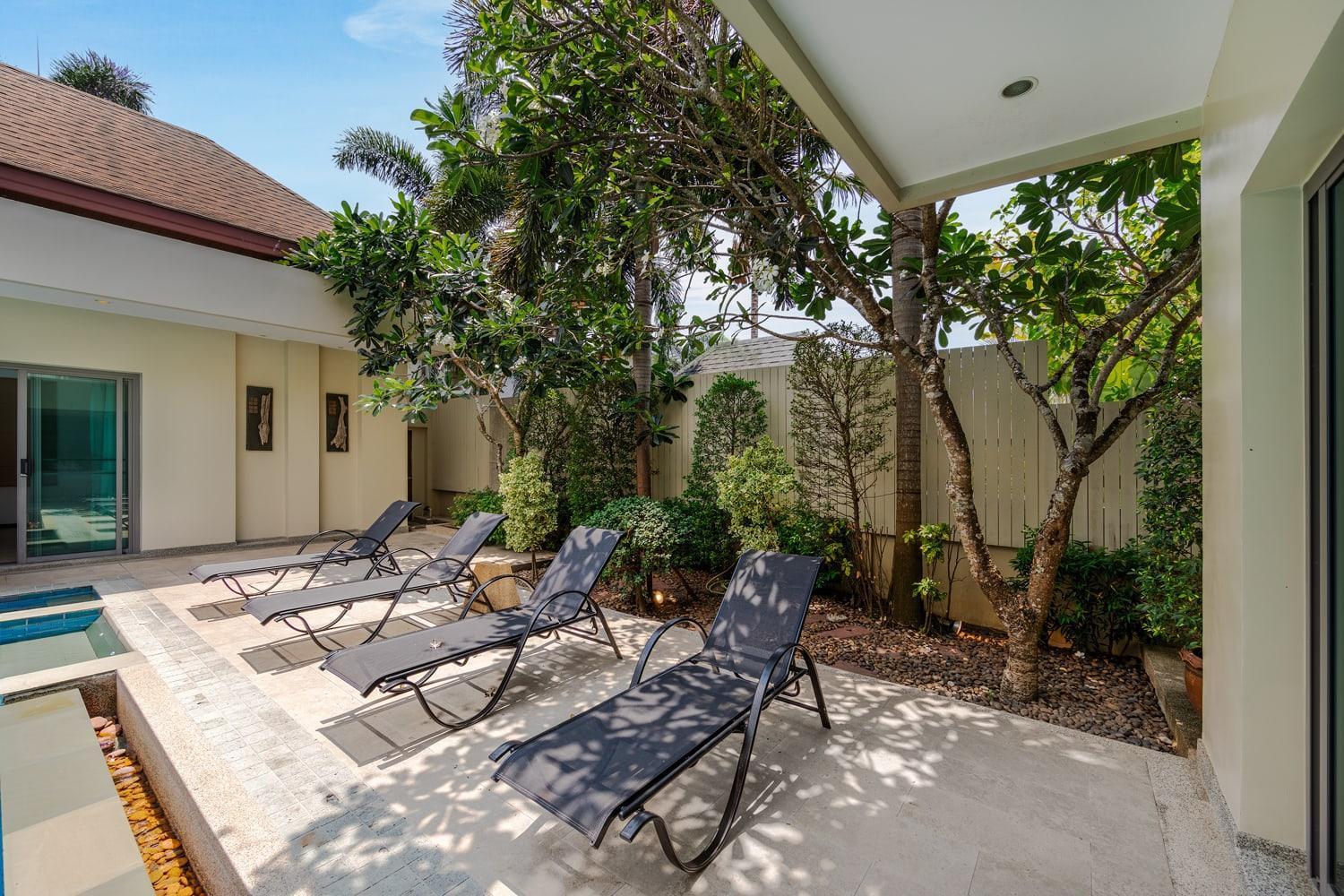 Villa Bond| 3 Bedrooms | Private Pool | 3 Min To Naiharn Beach Rawai Exterior photo